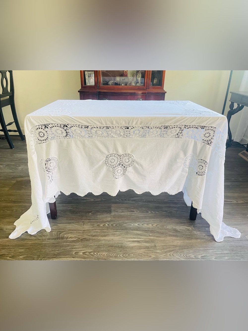 Vintage Tablecloth w Crochet Inserts & Trim White Cotton 68x100